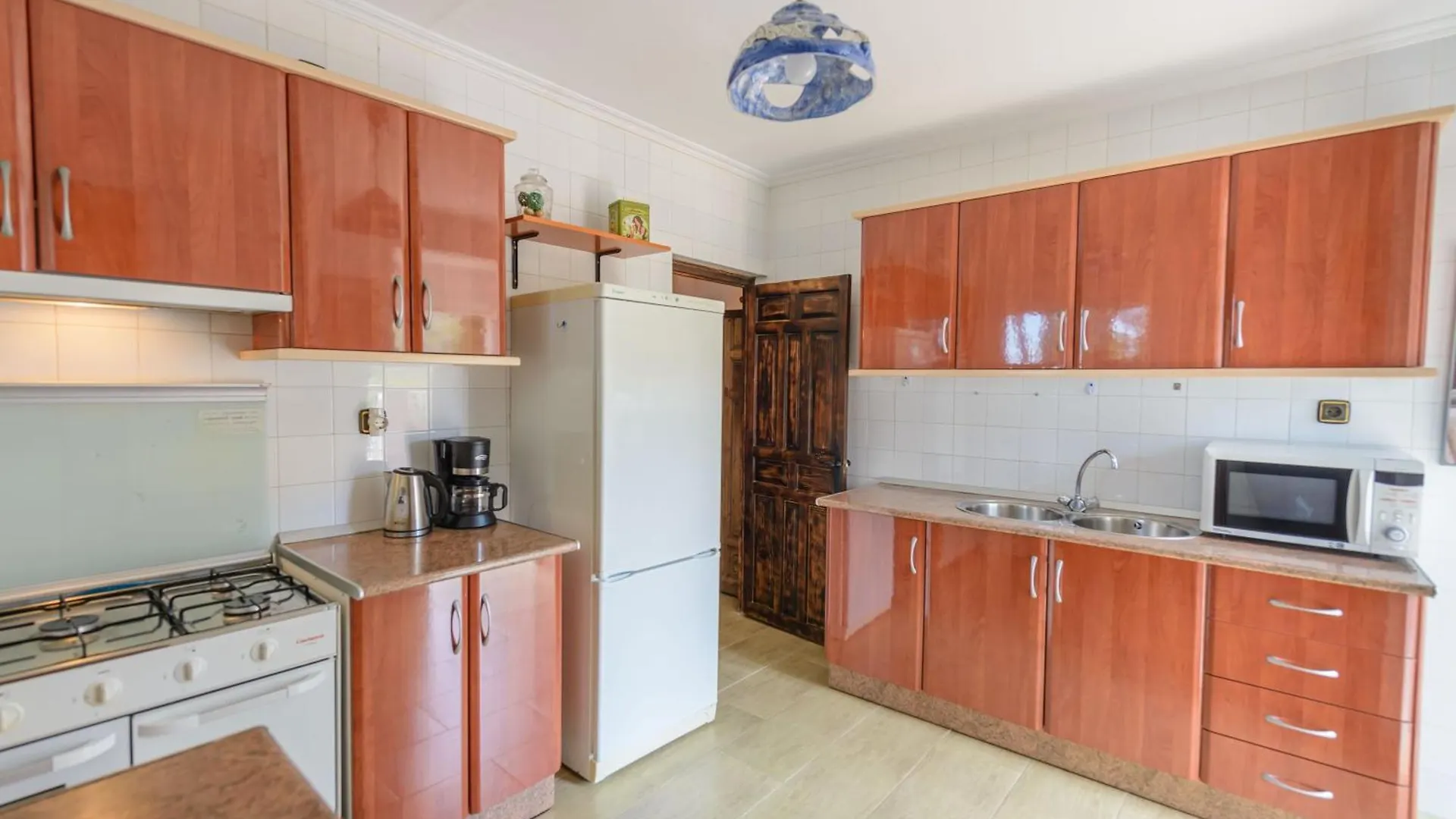Casa Jardin Del Olivar Fuer 18 Personen Alcaucin