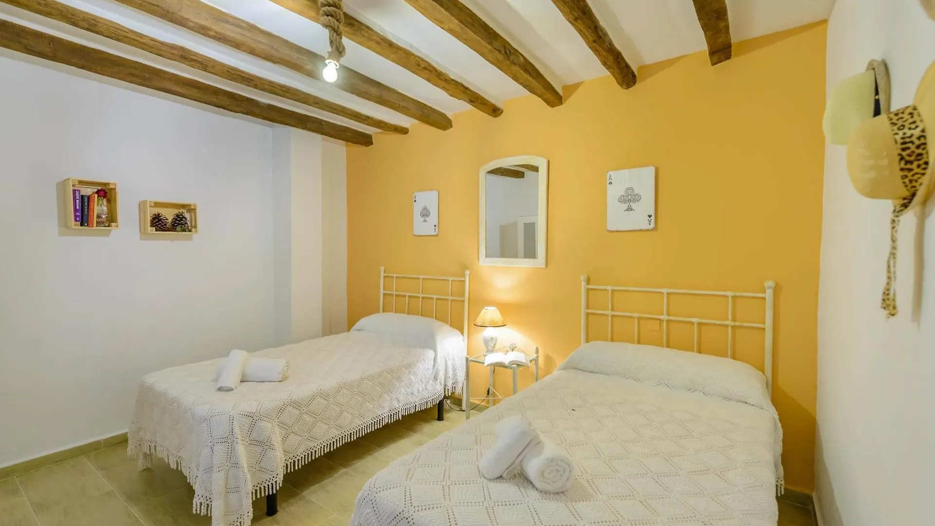 Casa Jardin Del Olivar Fuer 18 Personen Alcaucin Holiday home