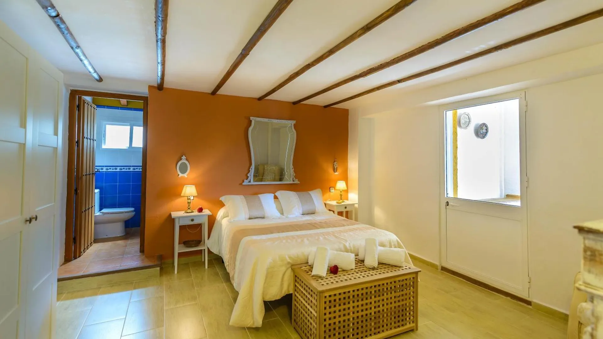 Holiday home Casa Jardin Del Olivar Fuer 18 Personen Alcaucin