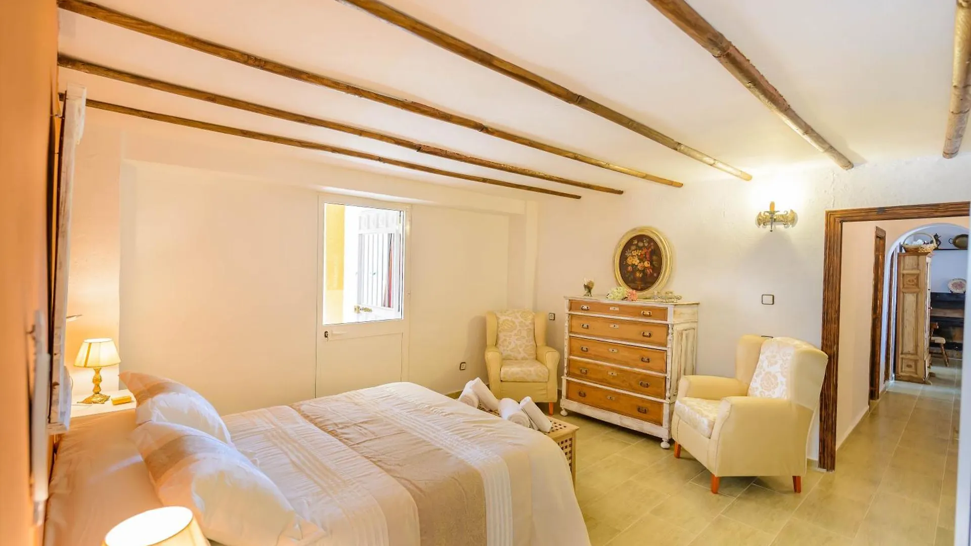 Casa Jardin Del Olivar Fuer 18 Personen Alcaucin