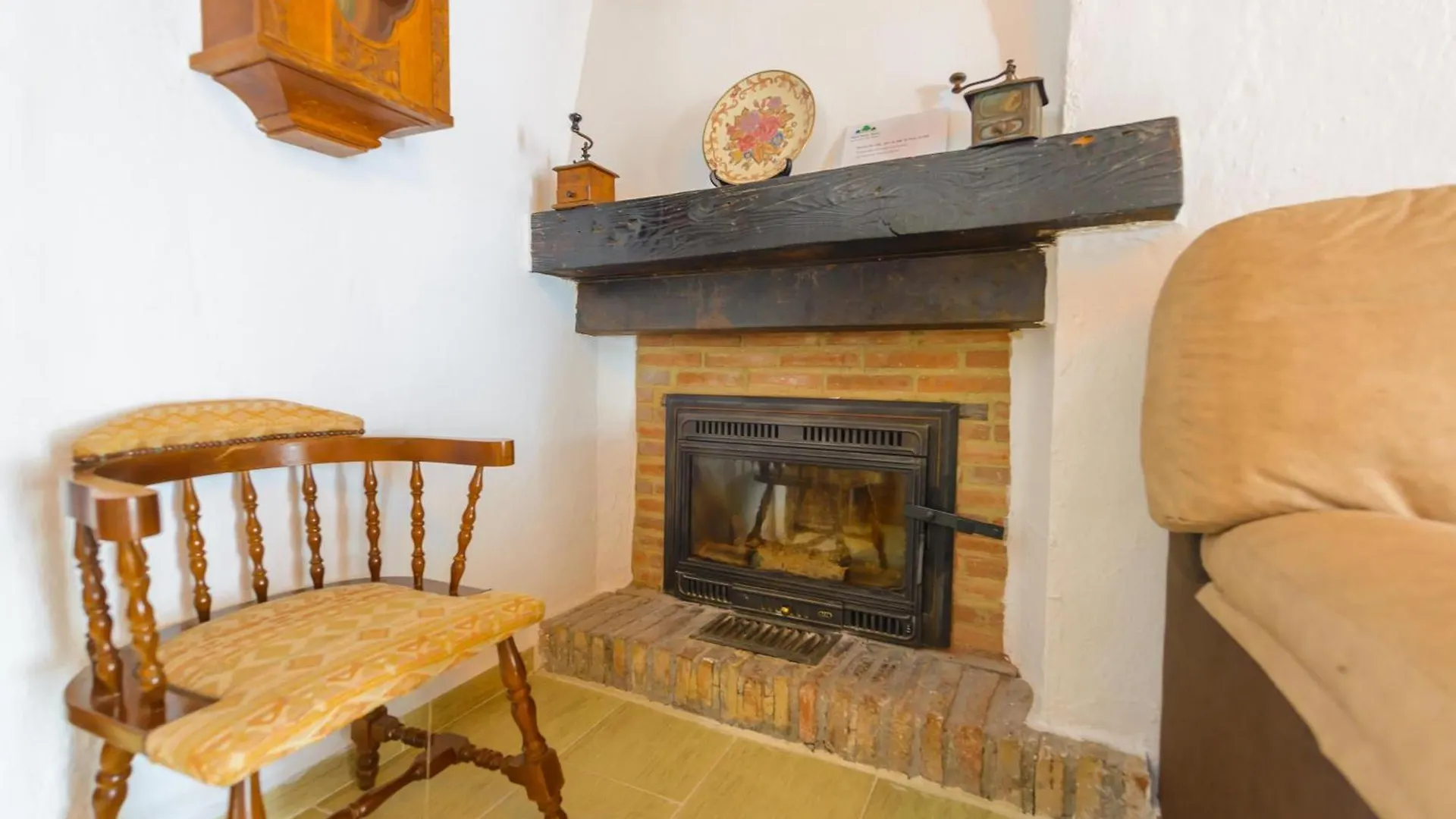 Holiday home Casa Jardin Del Olivar Fuer 18 Personen Alcaucin